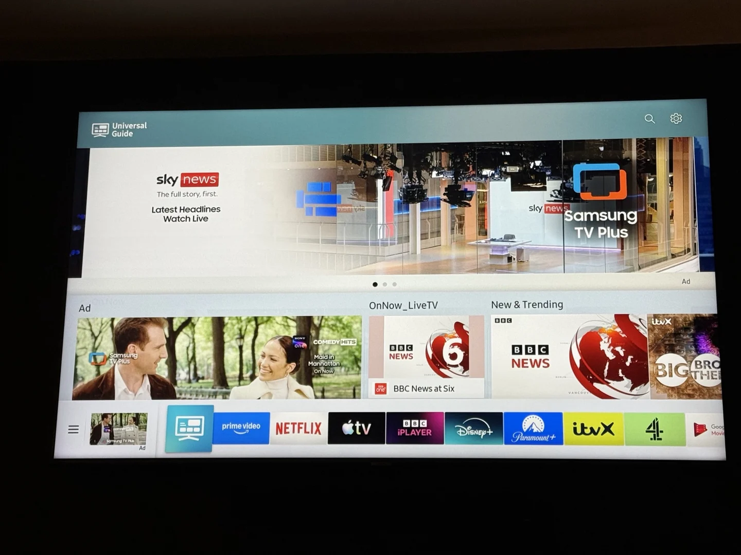 Samsung’s original home screen filled with adverts, recommendations and a small row of app shortcuts